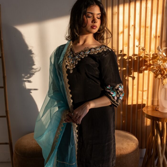 Black Embroidered Punjabi Suit with Turquoise Dupatta Black Embroidered Punjabi Suit with Turquoise Dupatta